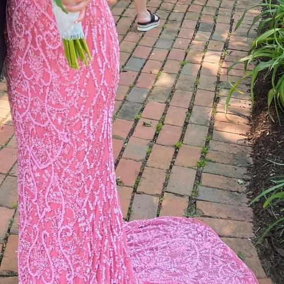 Sherri Hill Pink beaded prom dress size 00 - Picture 5 of 9